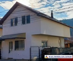 vila-5-camere-teren-150-mp-de-vanzare-in-rucar-arges