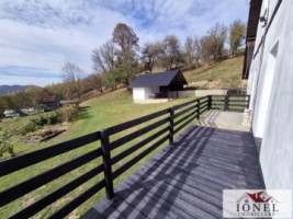 casa-in-muntii-apuseni-cu-114144-mp-teren-2