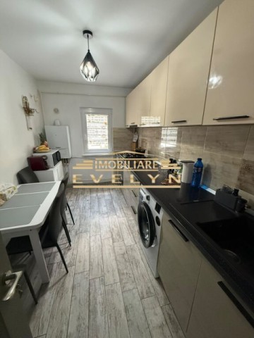 apartament-3-camere-de-vanzare-zona-mall-1