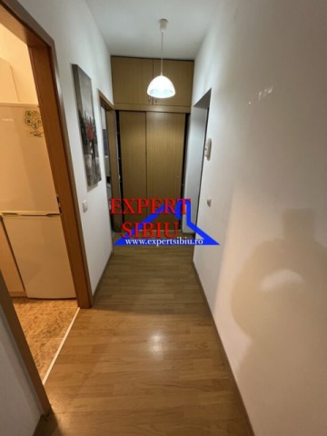 inchiriez-garsoniera-decomandata-renovata-zona-turnisor-5