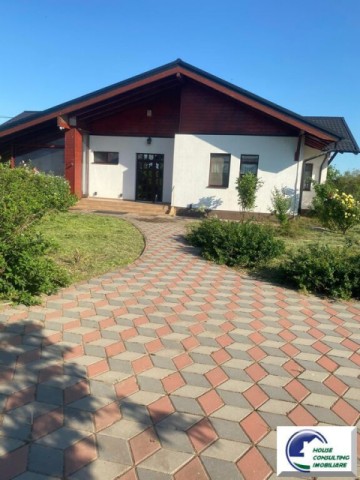 casa-speciala-cu-3400-mp-teren-situata-in-valea-calugareasca-2