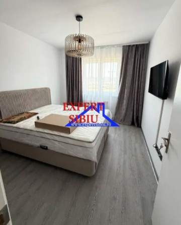 inchiriez-apartament-2-camere-decomandatrecent-renoavt-zona-mihai-viteazul-0