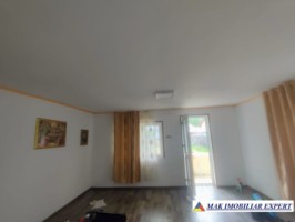 se-vinde-casa-2-camere-teren-779-mp-pe-calea-pietroasa-campulung-ag-2