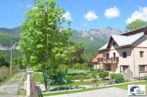 casa-individuala-cu-3trei-camere-busteni-piatra-arsa-1