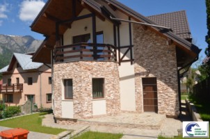casa-individuala-cu-3trei-camere-busteni-piatra-arsa-19