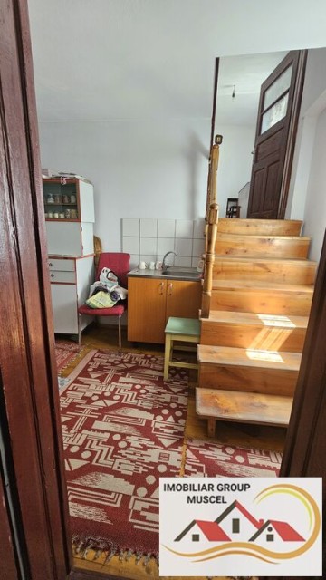 vanzare-doua-corpuri-de-case-in-vacarea-com-mihaesti-intr-o-zona-linistita-cu-teren-1500-mp-la-pretul-de-69000-euro-negociabil-14