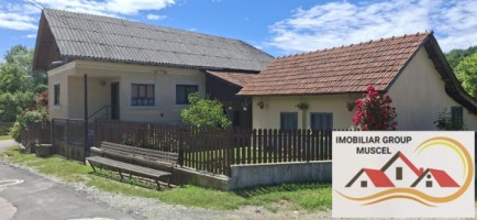 vanzare-doua-corpuri-de-case-in-vacarea-com-mihaesti-intr-o-zona-linistita-cu-teren-1500-mp-la-pretul-de-69000-euro-negociabil-0