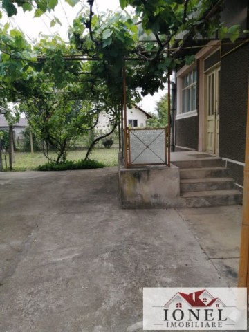 casa-de-vanzare-in-teius-2