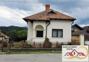 case-2-corpuri-lerestiargesla-poalele-muntilor-iezer3500mppret-100000euro-0