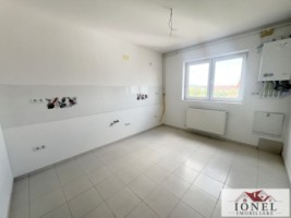 apartament-trei-camere-de-vanzare-sebes-petresti-2